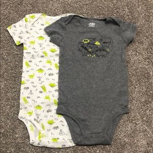 🌻FOR BUNDLES ONLY🌻Carters bodysuit set